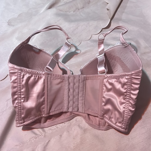 Pretty in Pink? Adore me - Picture 3 of 5